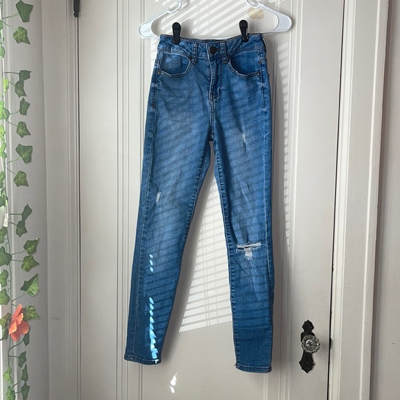 SO Denim - Blue slightly ripped Jean hi-rise jeggings